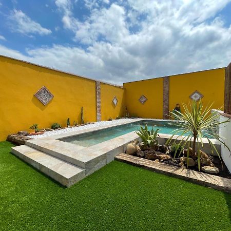 Villa Leza โกนิล เด ลาฟรอนเตรา ภายนอก รูปภาพ
