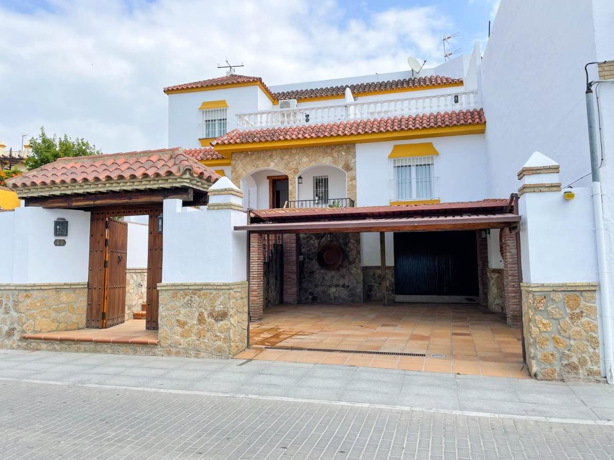 Villa Leza โกนิล เด ลาฟรอนเตรา ภายนอก รูปภาพ
