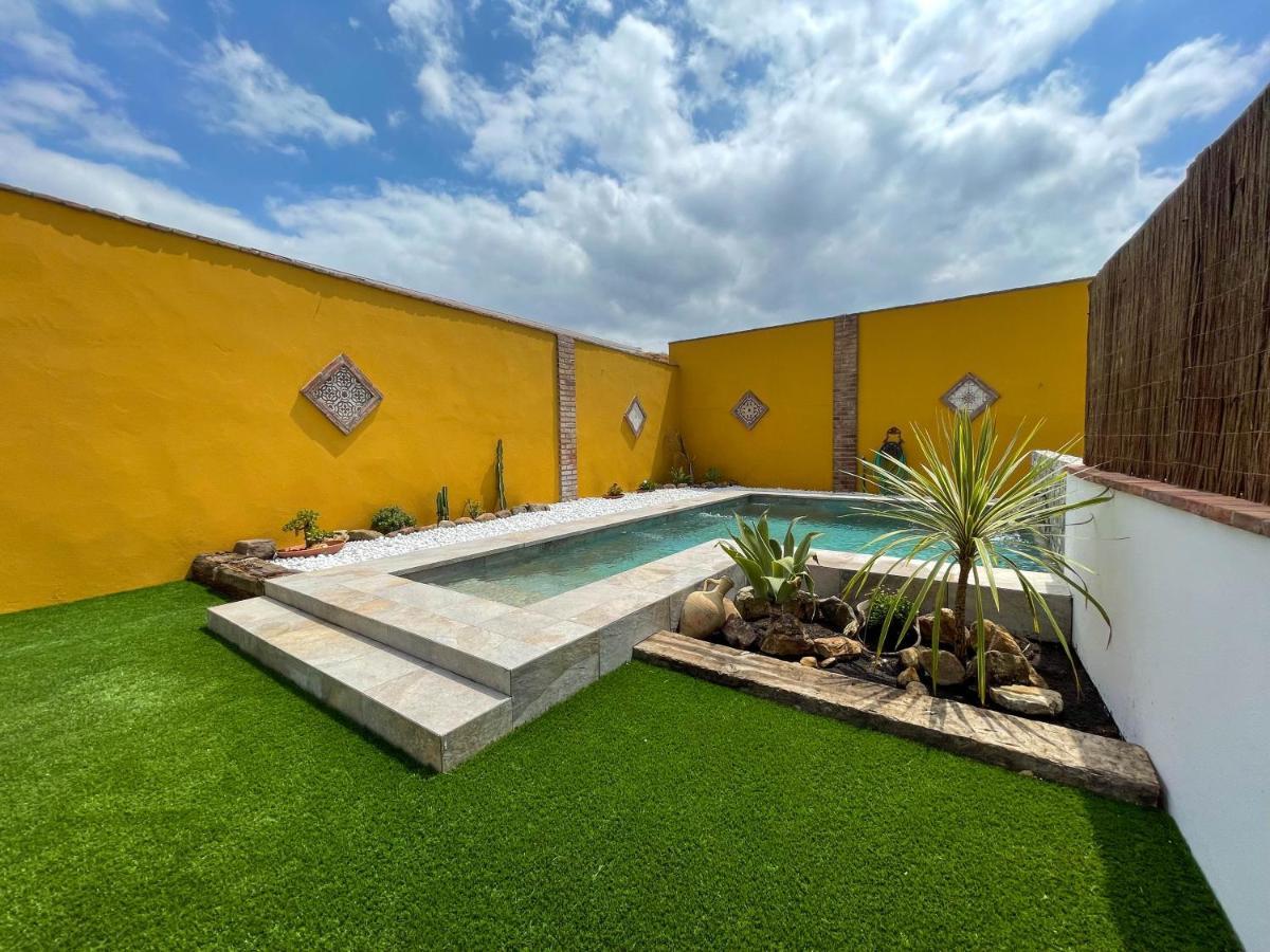 Villa Leza โกนิล เด ลาฟรอนเตรา ภายนอก รูปภาพ