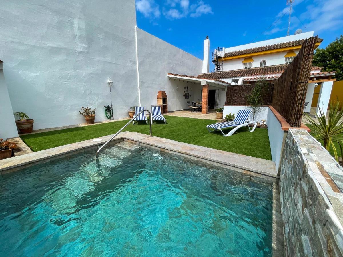 Villa Leza โกนิล เด ลาฟรอนเตรา ภายนอก รูปภาพ