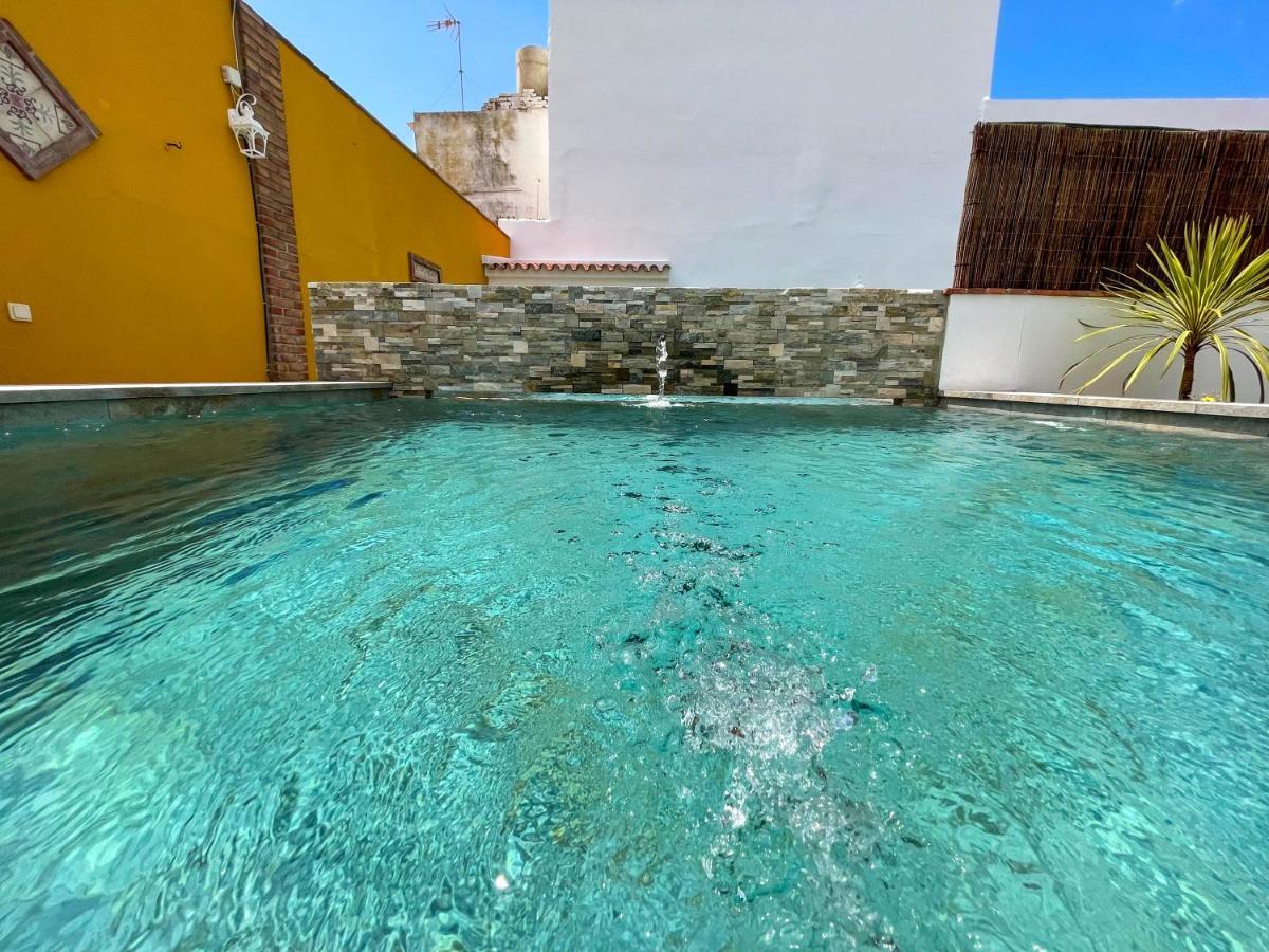 Villa Leza โกนิล เด ลาฟรอนเตรา ภายนอก รูปภาพ