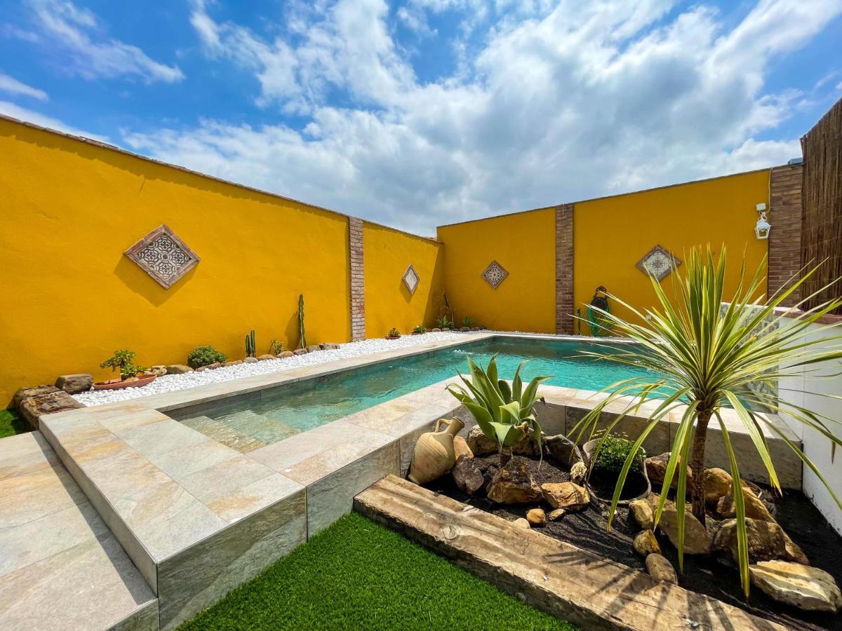 Villa Leza โกนิล เด ลาฟรอนเตรา ภายนอก รูปภาพ